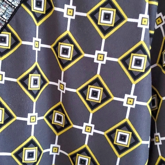 JM Collection Embellished Top - Picture 4 of 6